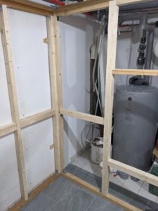 Sauna selber bauen - Unterkonstruktion als Holz-Ständer