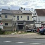 Haus Verputzt - Farbe macht einiges aus - wir nähern uns dem Ende Das Haus erstrahlt in neuem Glanz